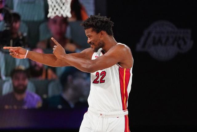 巴萨20轮联赛积39分 近20年来第二差战绩